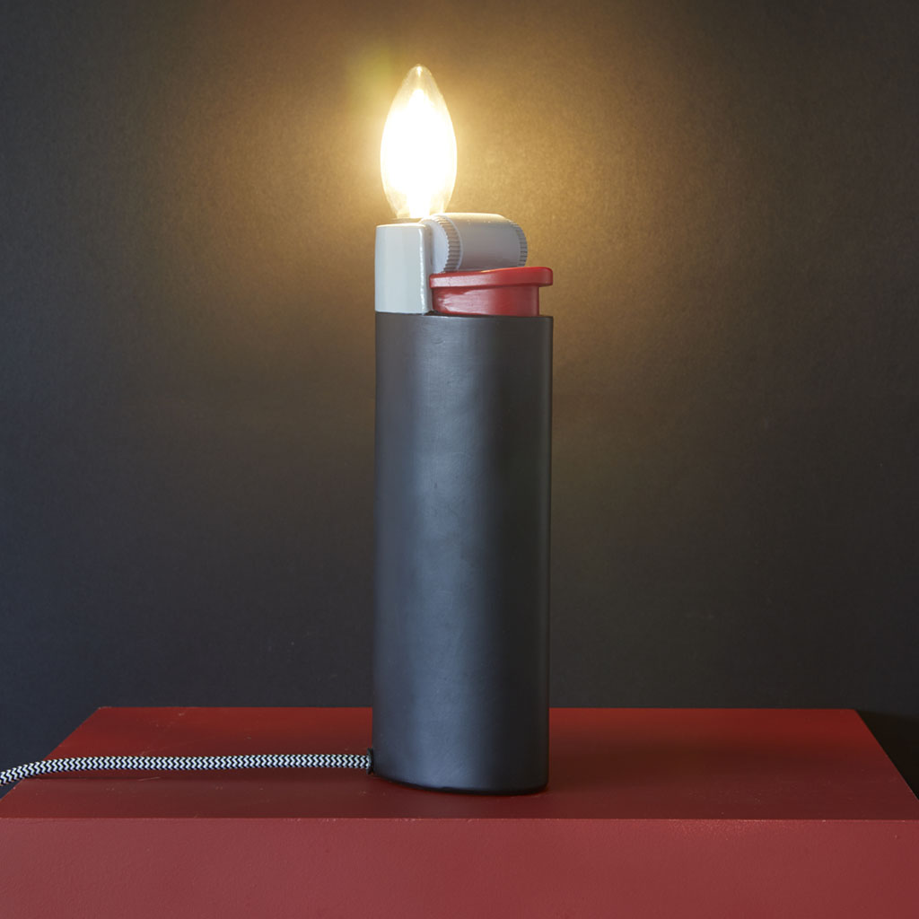 Lampe à poser Briquet
